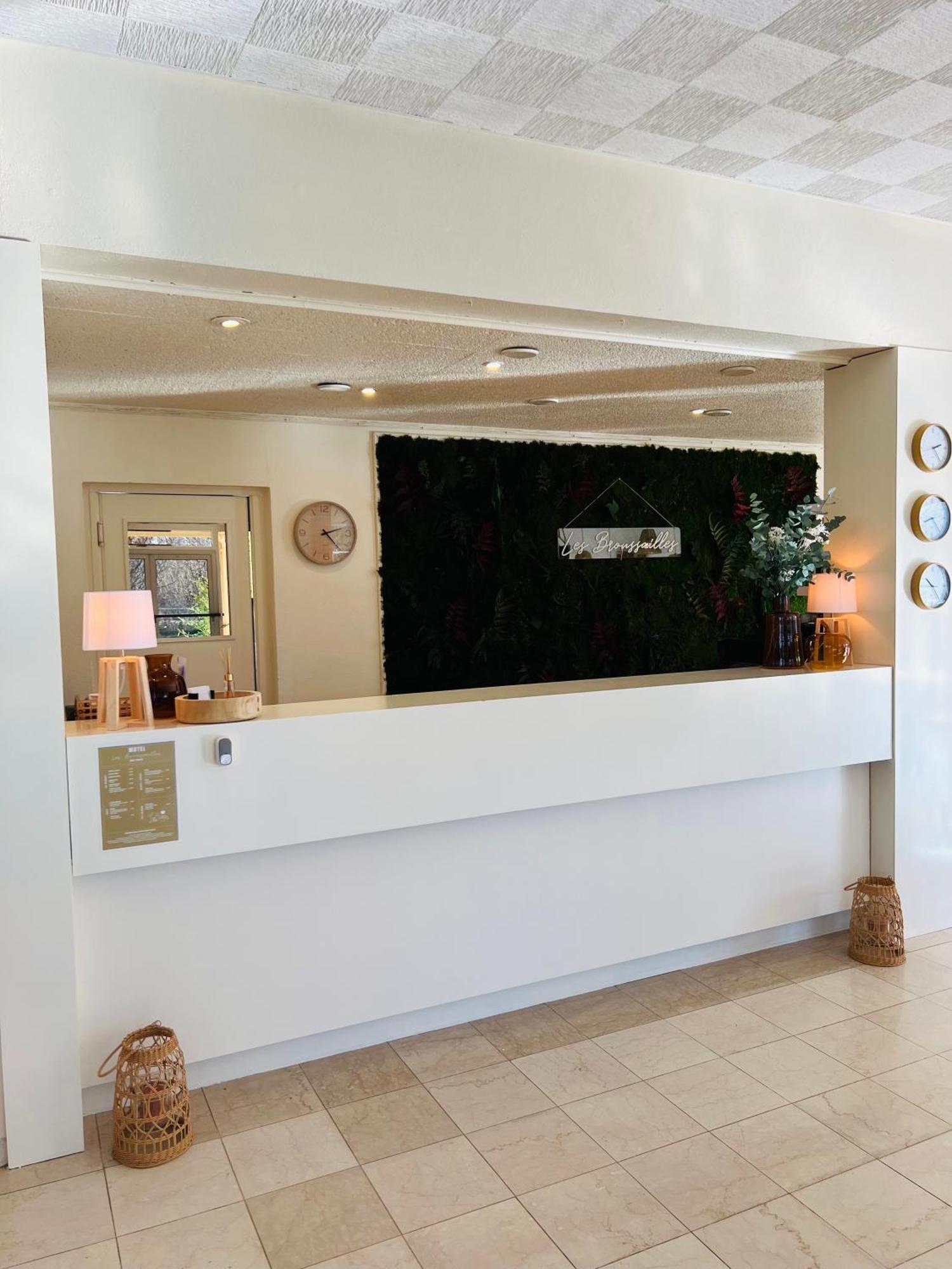 Les Broussailles Hotel 3*