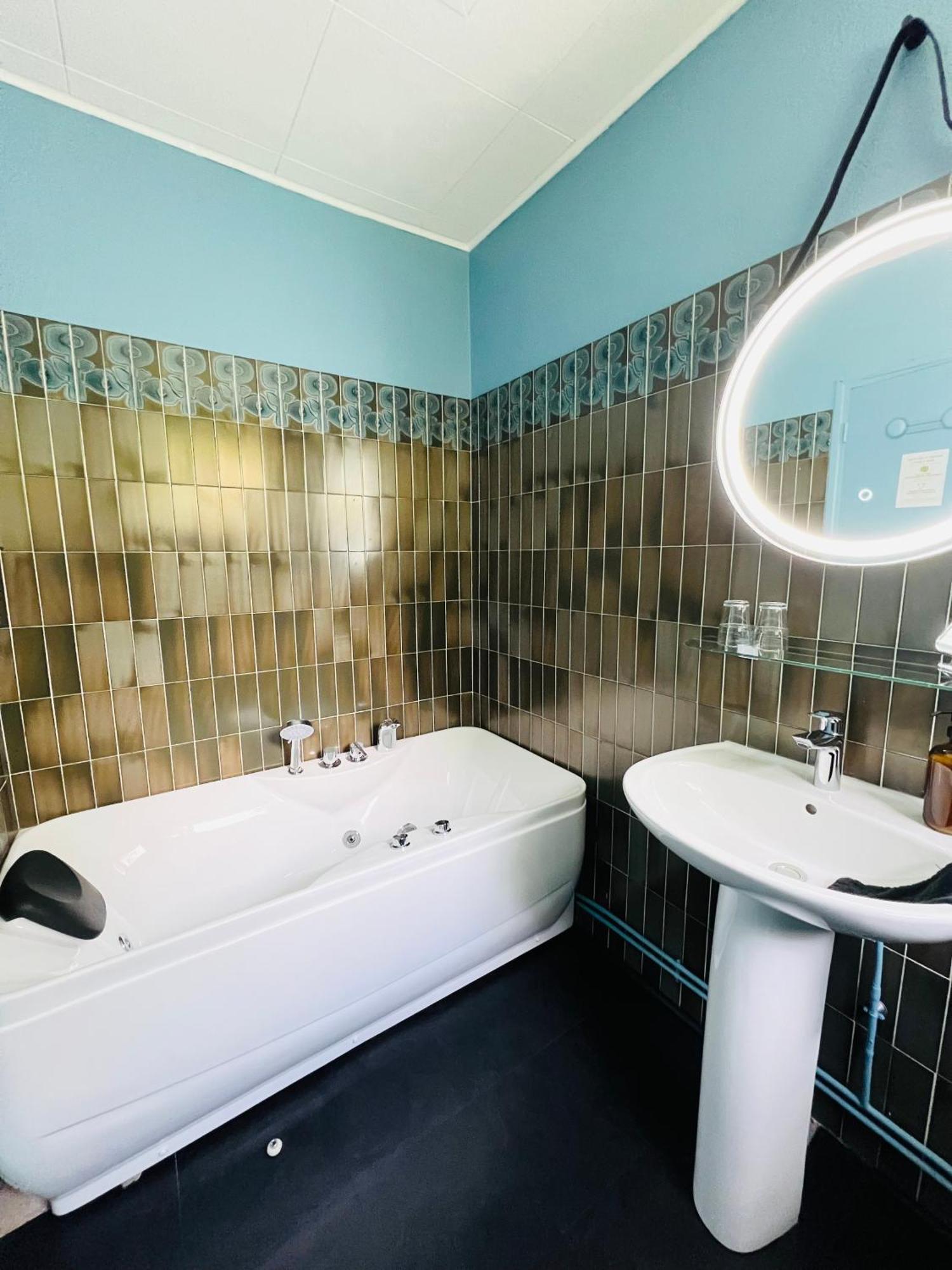 Hotel Les Broussailles 3*